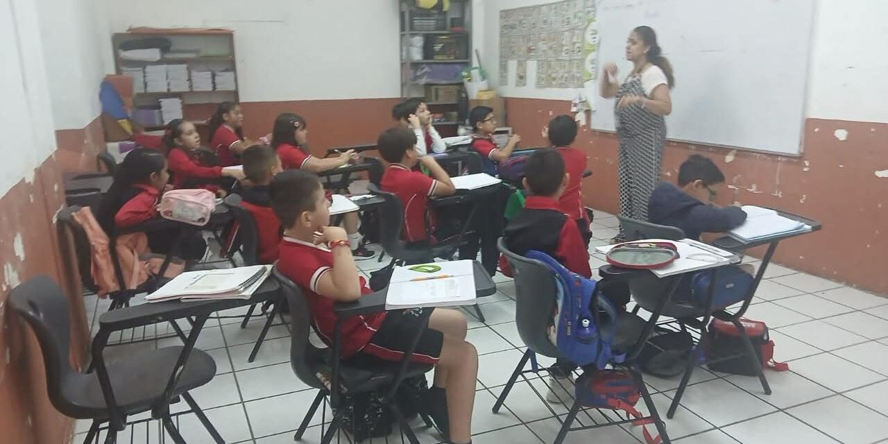 ¡NIÑAS Y NIÑOS APRENDEN Y CELEBRAN LAS TRADICIONES DE DÍA DE MUERTOS!